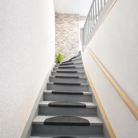 Ayna 3, Direkt An Der Schweizer Grenze Appartement *